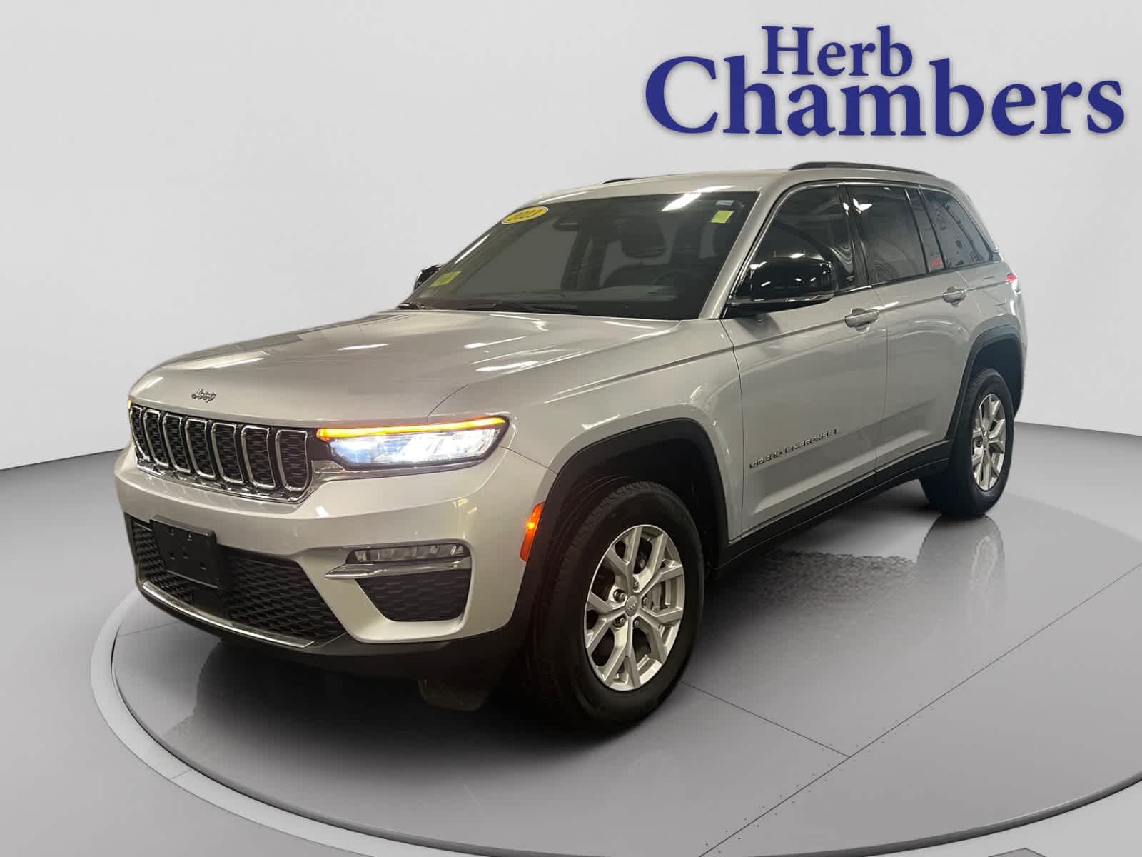 used 2023 Jeep Grand Cherokee car, priced at $32,197