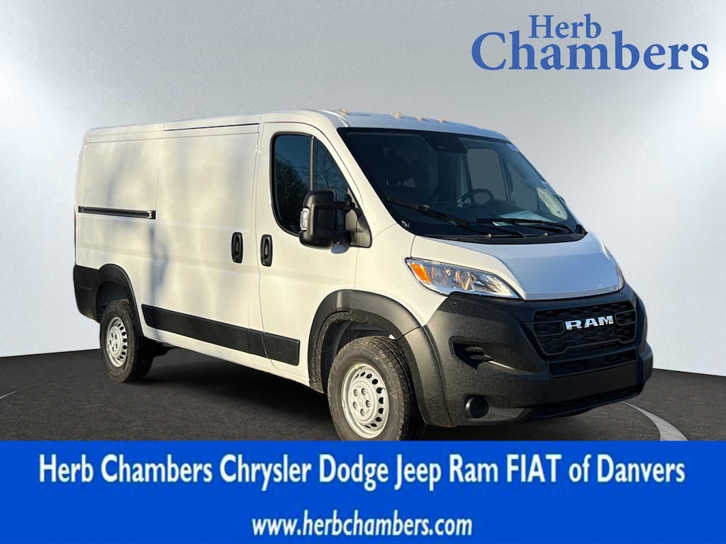 New 2025 Ram ProMaster PROMASTER 1500 TRADESMAN CARGO VAN LOW ROOF 136' W Cargo Van