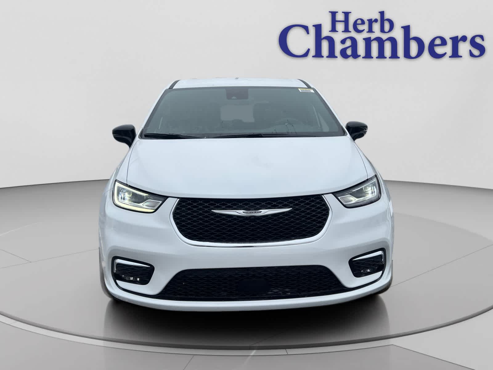 new 2026 Chrysler Pacifica car, priced at $49,625