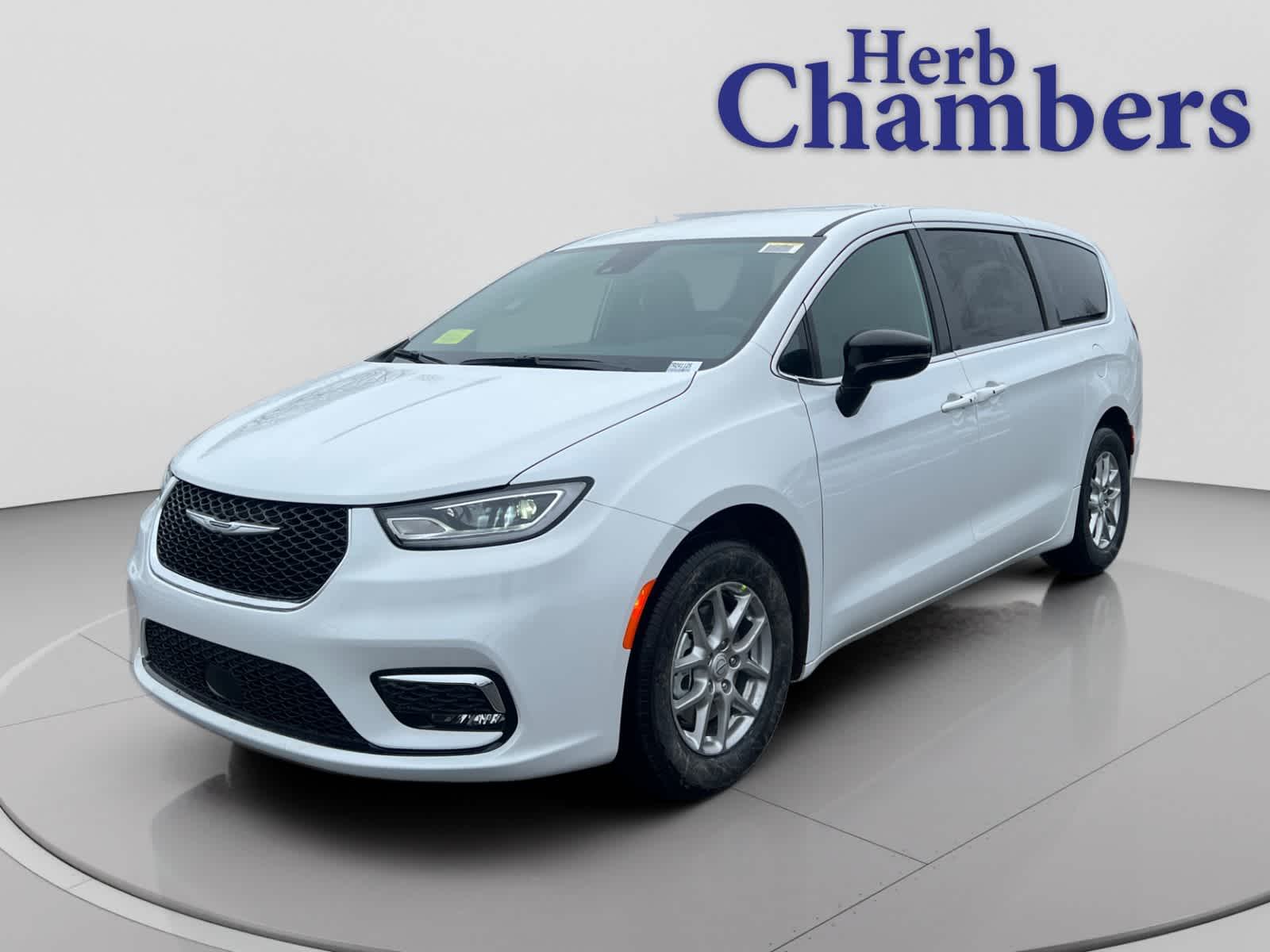 new 2026 Chrysler Pacifica car, priced at $46,665