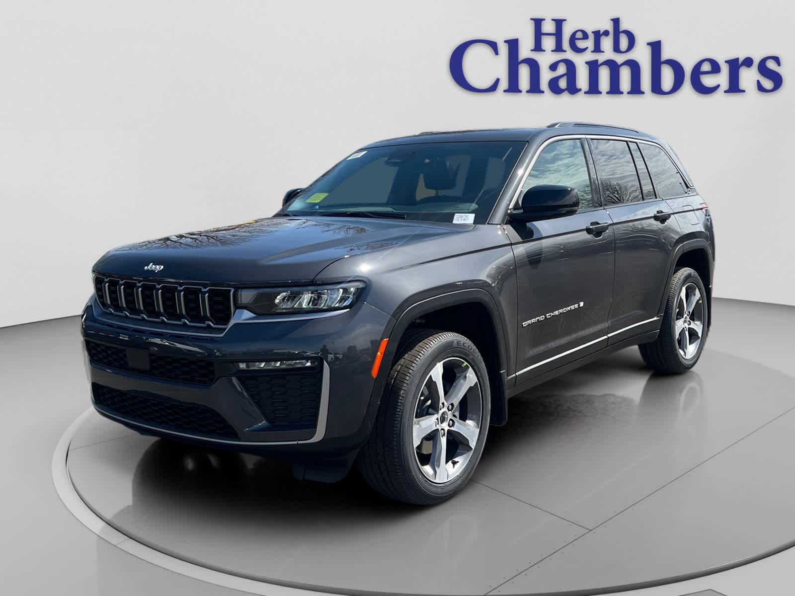 new 2026 Jeep Grand Cherokee car, priced at $51,745