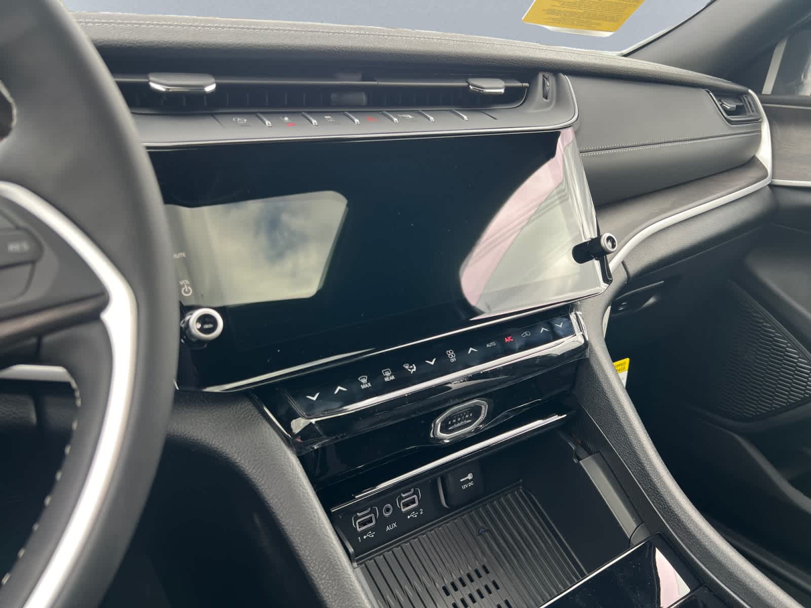 new 2026 Jeep Grand Cherokee car, priced at $48,170