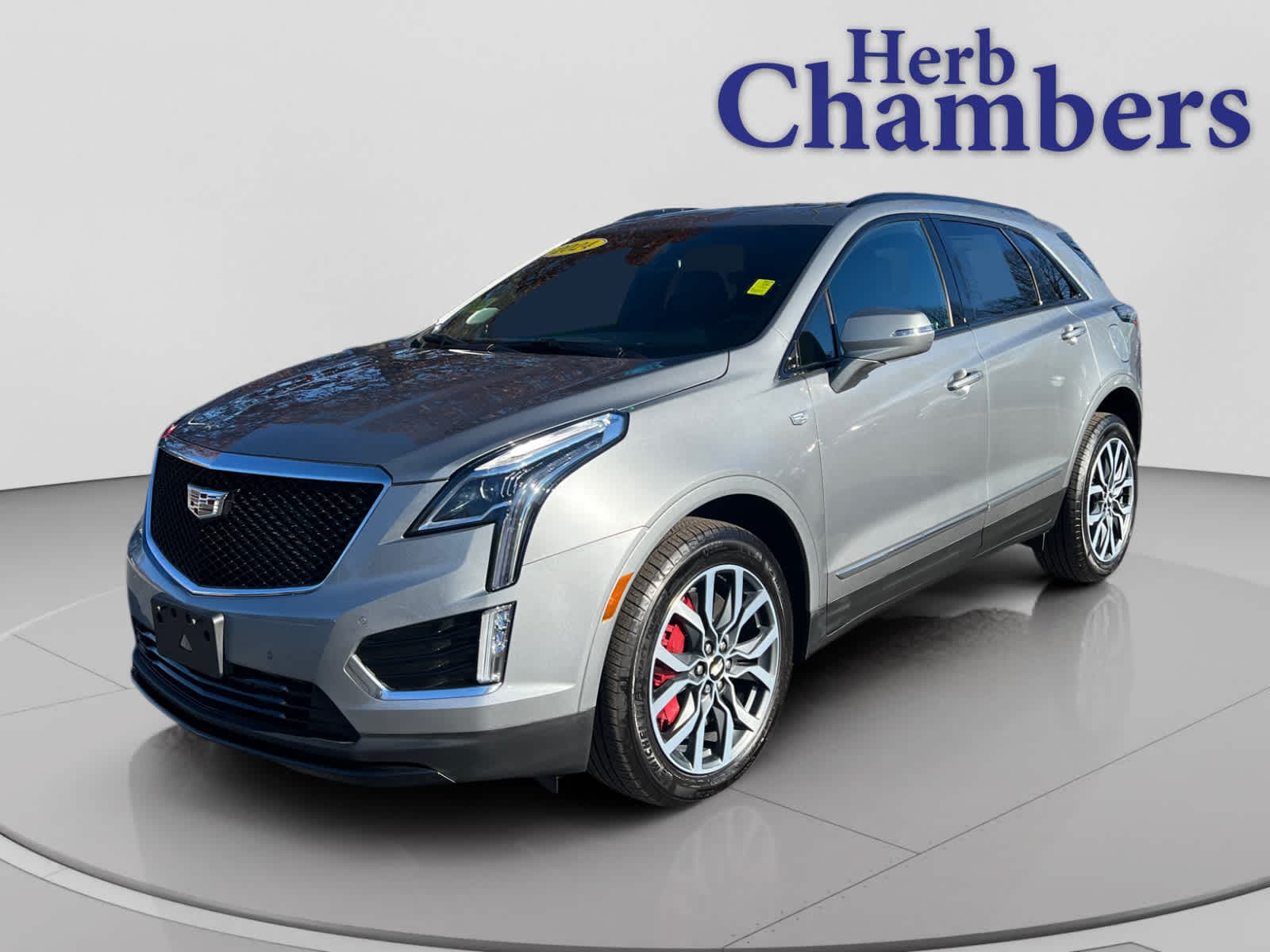 used 2024 Cadillac XT5 car, priced at $41,897