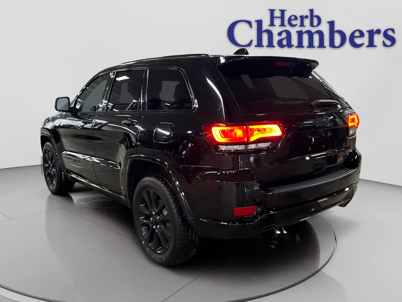 used 2018 Jeep Grand Cherokee car, priced at $16,997