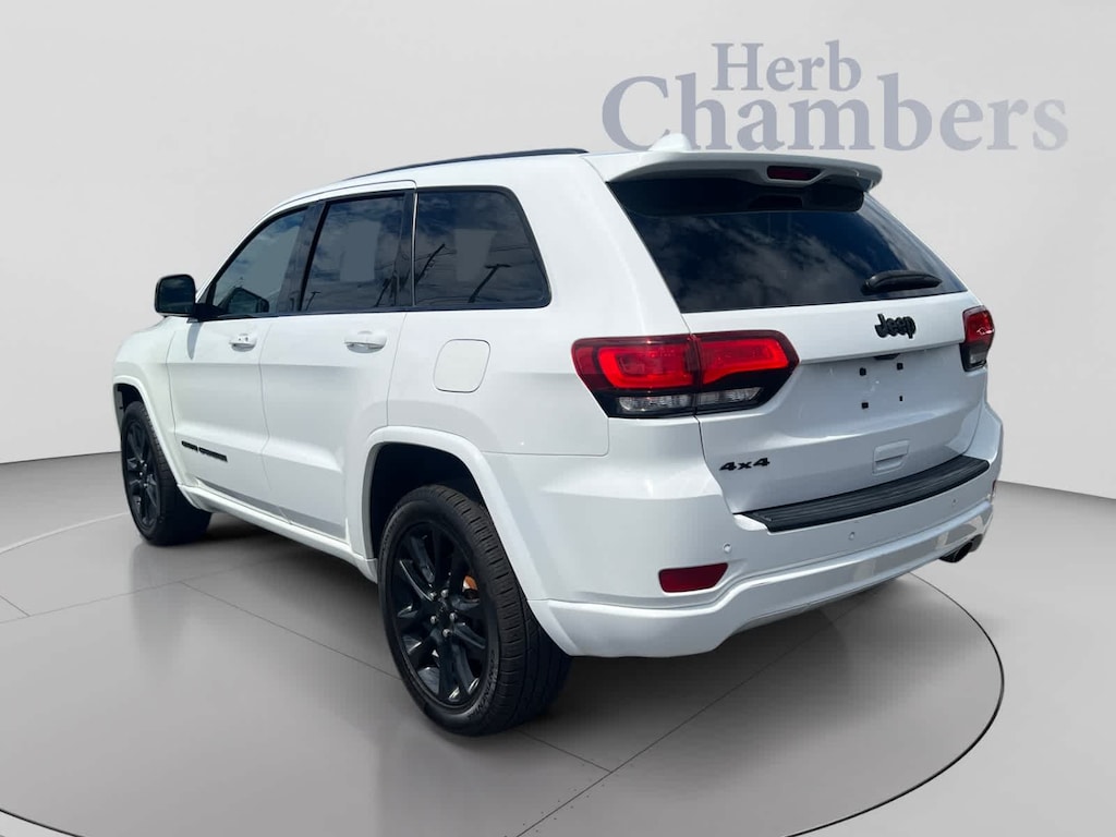 Used 2018 Jeep Grand Cherokee Altitude SUV