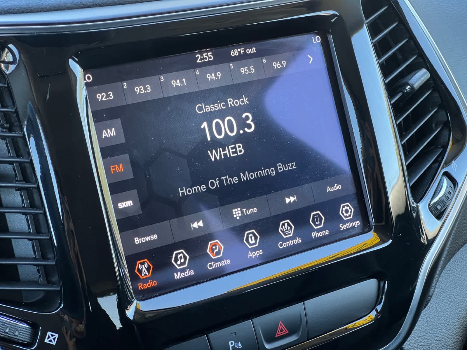 used 2019 Jeep Cherokee car, priced at $13,997