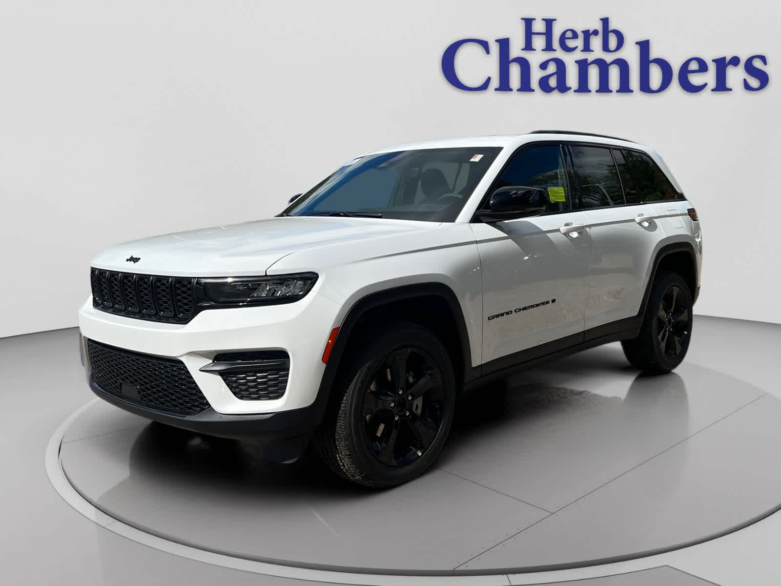 new 2025 Jeep Grand Cherokee car, priced at $44,180
