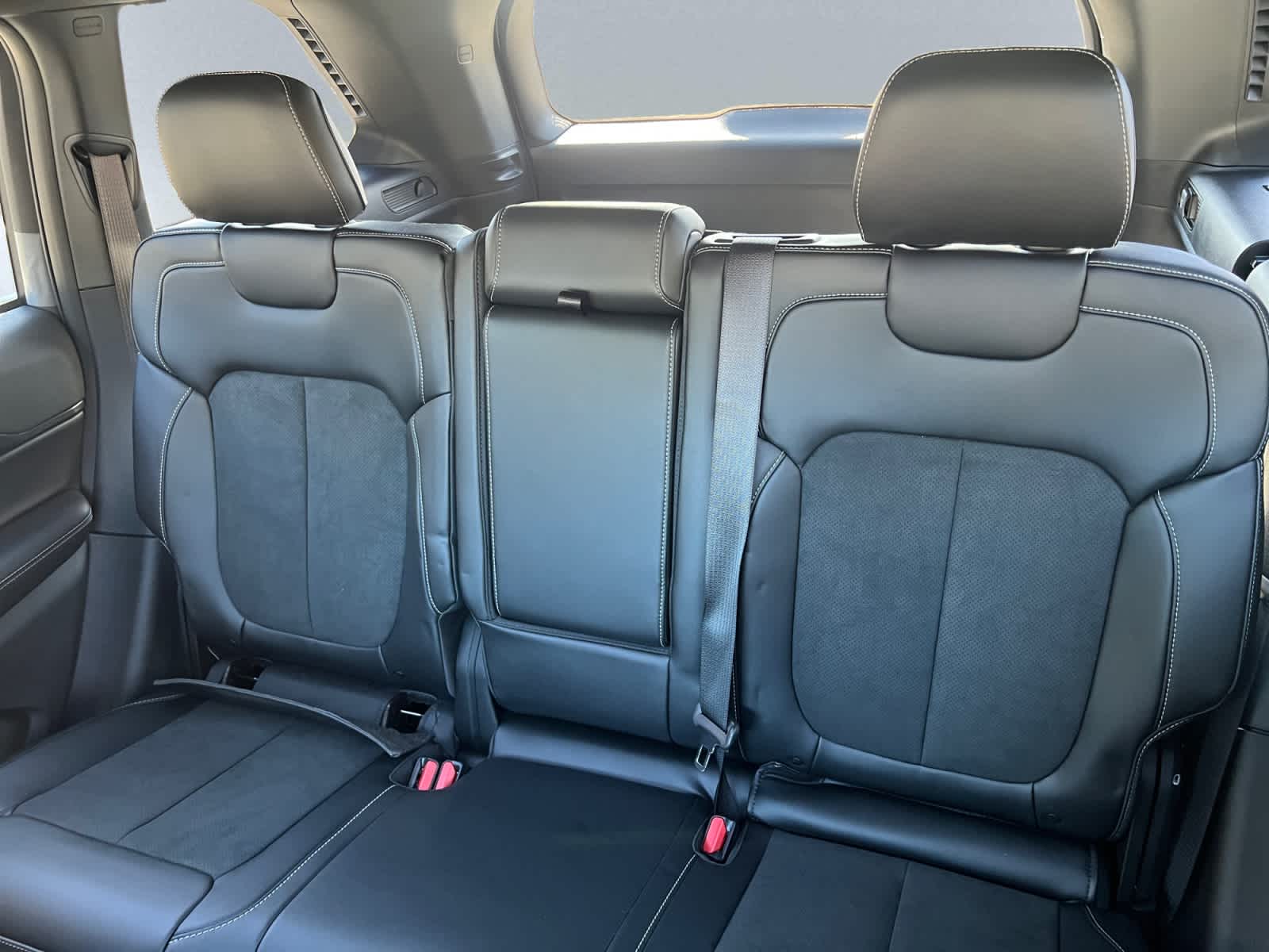 new 2025 Jeep Grand Cherokee car, priced at $45,770