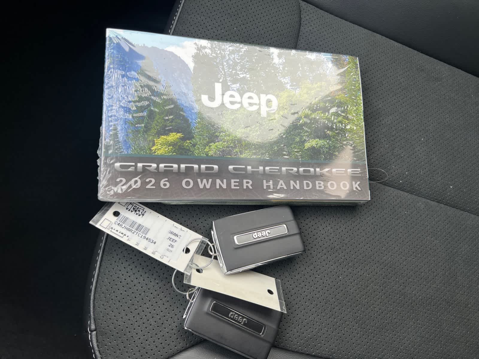 new 2026 Jeep Grand Cherokee car, priced at $48,750