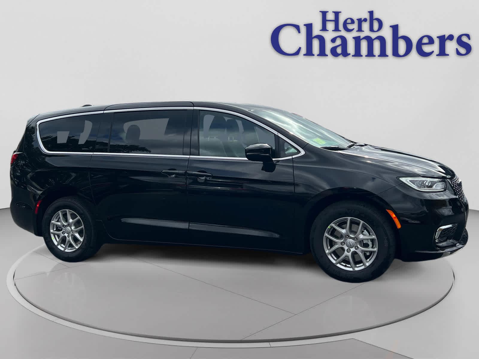 new 2026 Chrysler Pacifica car, priced at $45,865