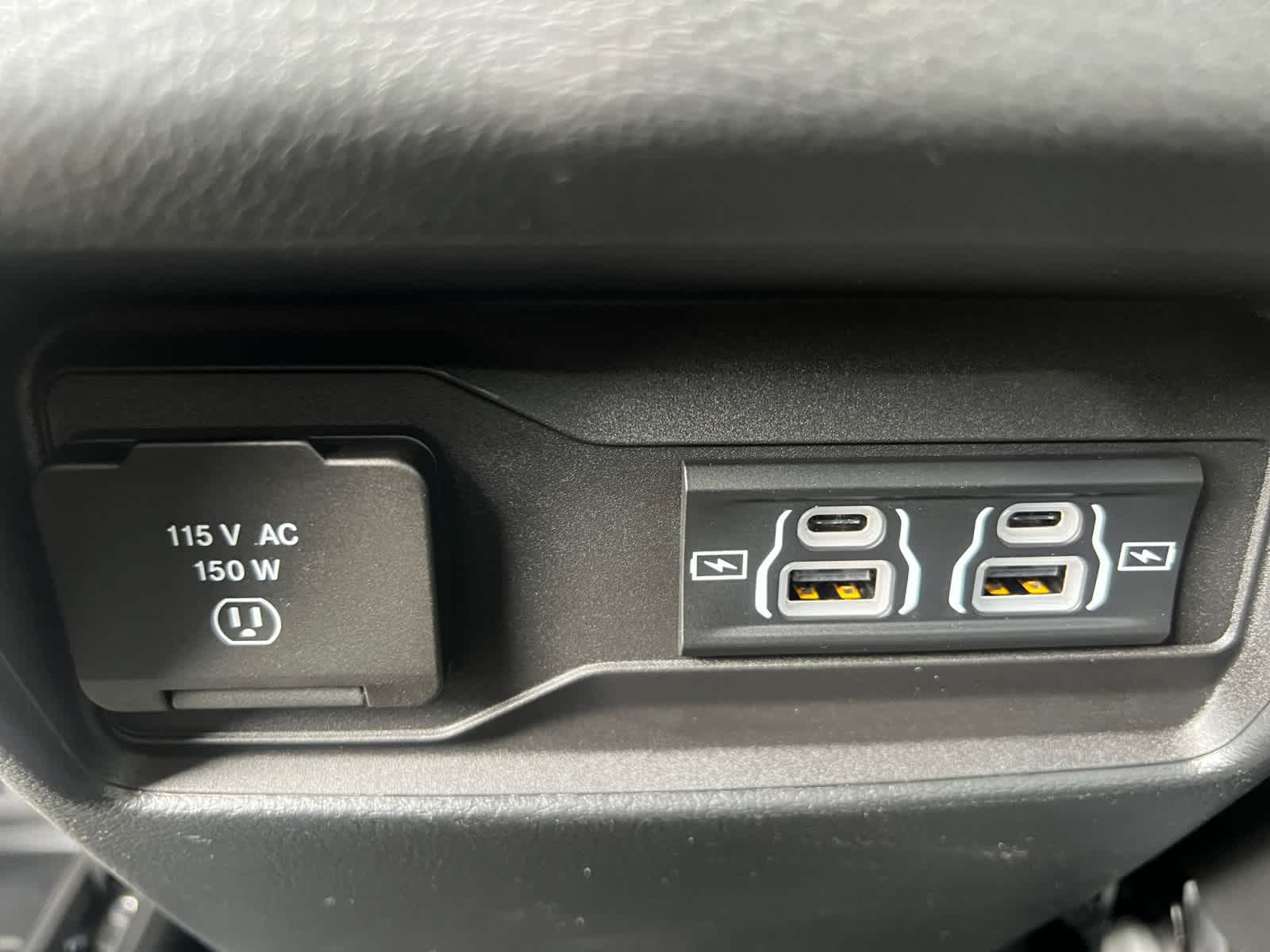 new 2025 Jeep Grand Cherokee car, priced at $44,180