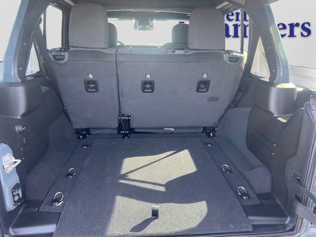 New 2026 Jeep Wrangler 4-DOOR SPORT S Sport Utility