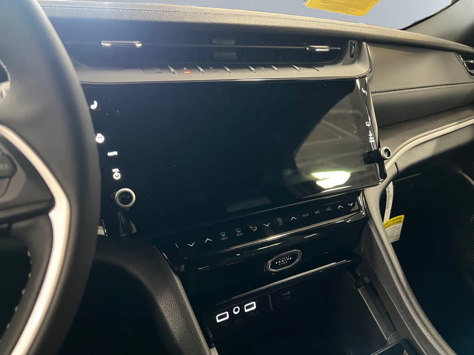 new 2026 Jeep Grand Cherokee car, priced at $52,220