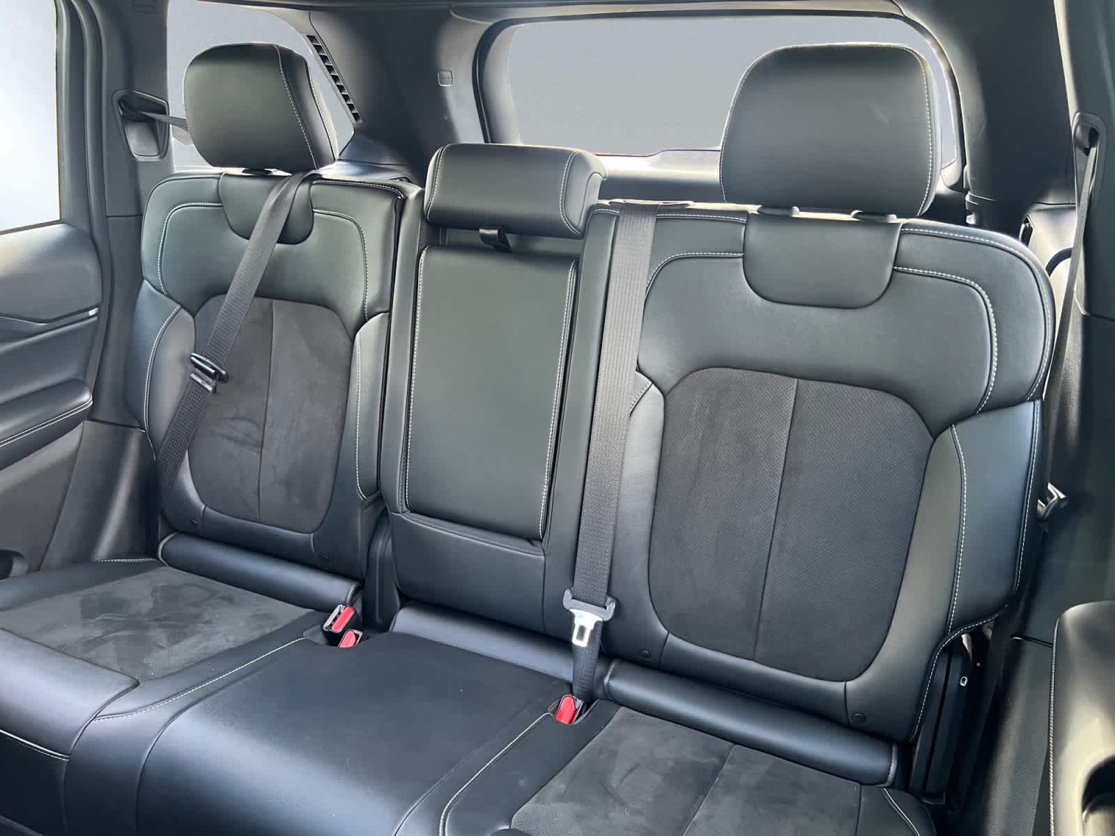 used 2023 Jeep Grand Cherokee car, priced at $34,297