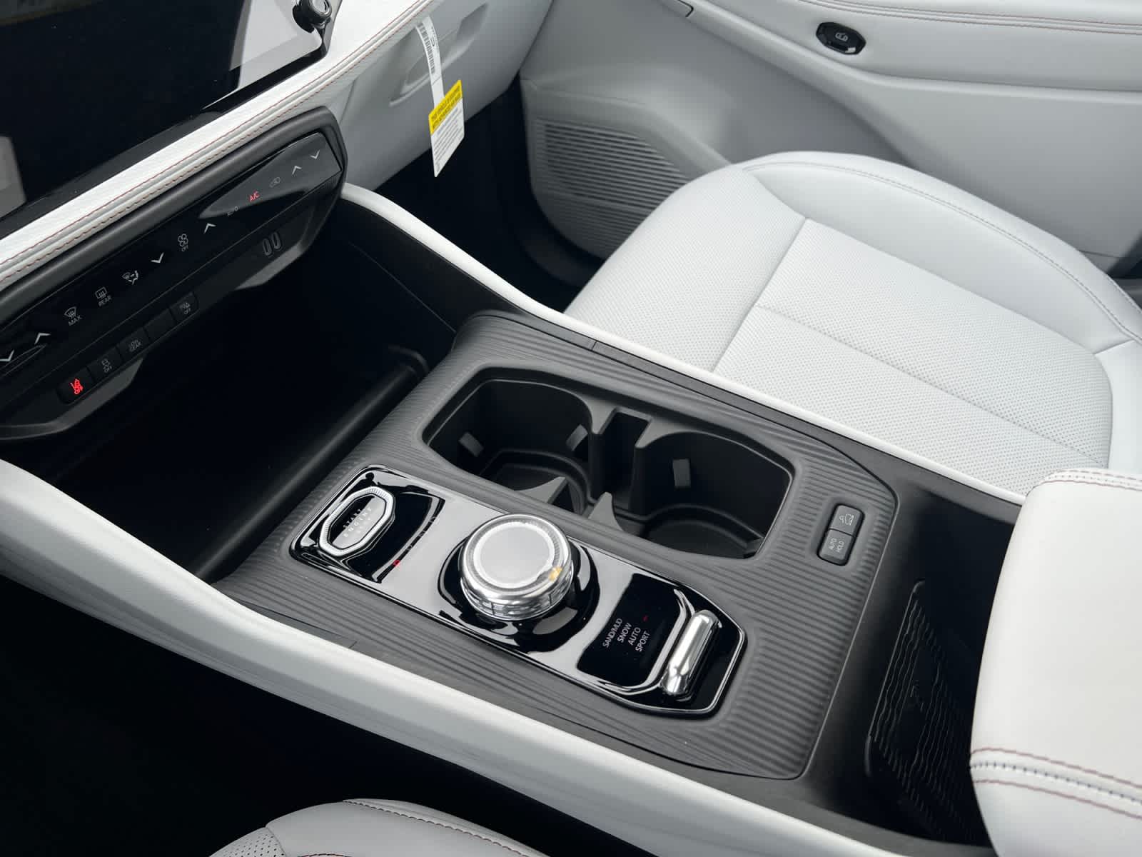 new 2026 Jeep Cherokee car, priced at $43,815