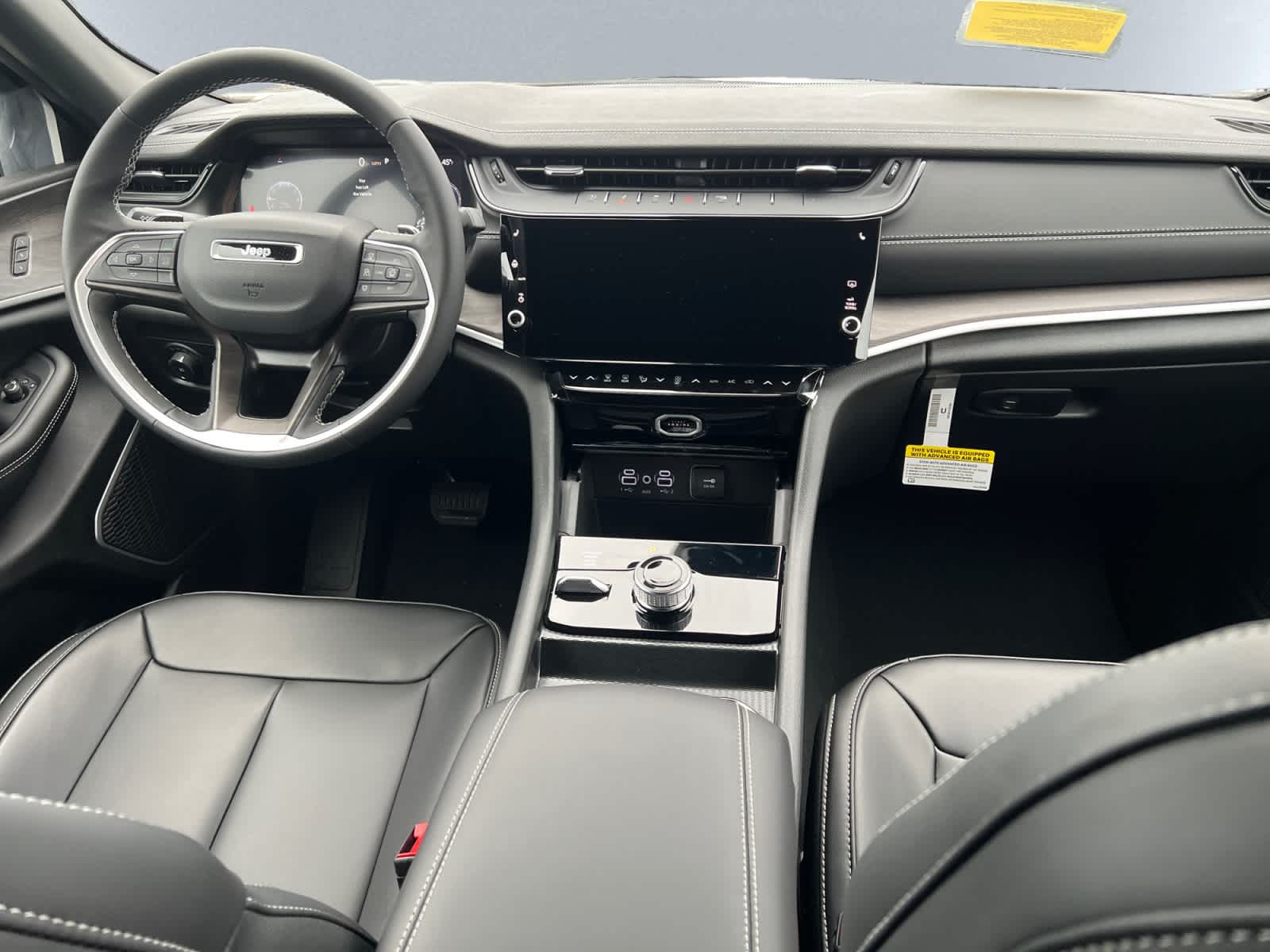 new 2026 Jeep Grand Cherokee car, priced at $51,625