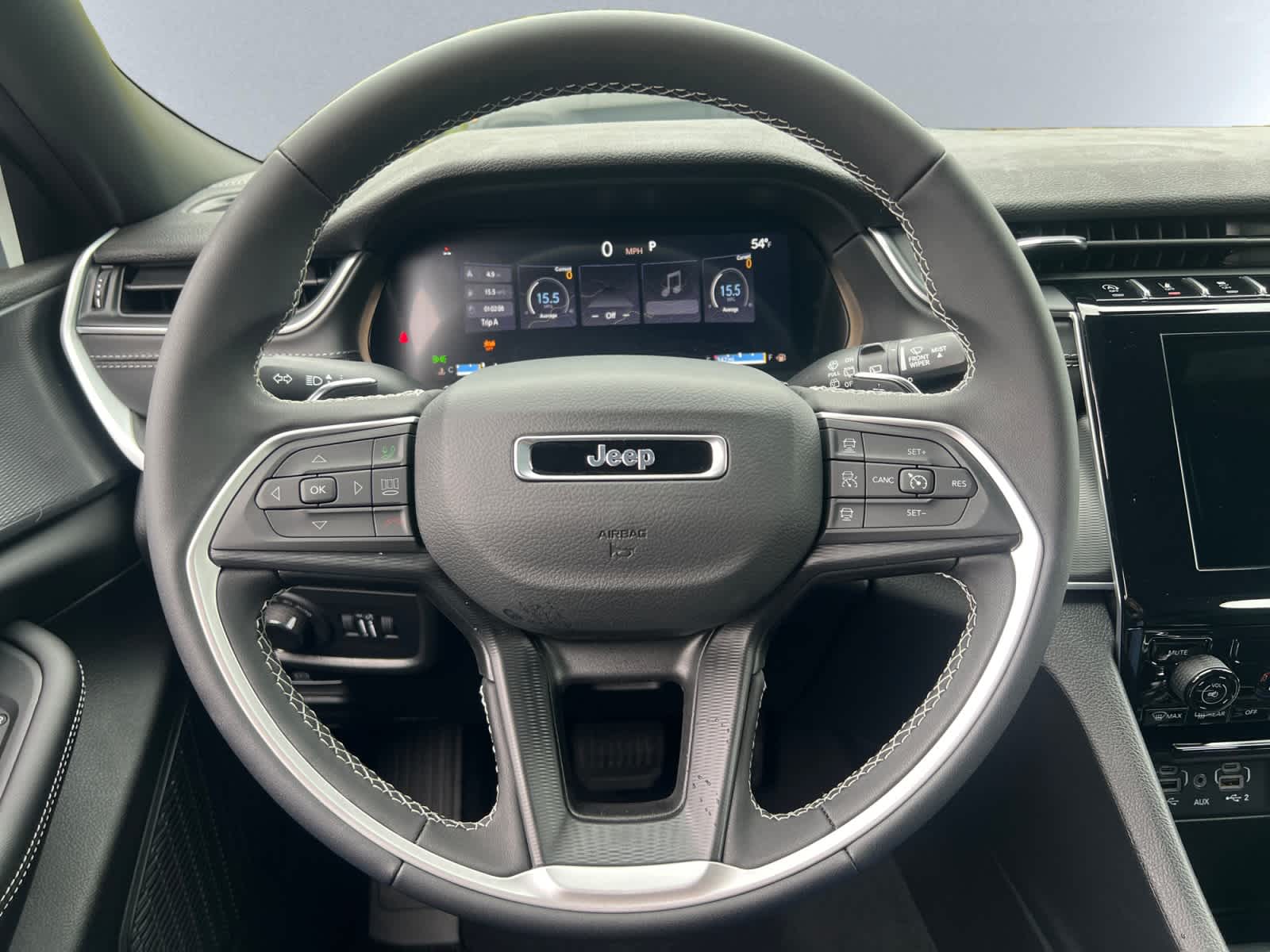 new 2025 Jeep Grand Cherokee car, priced at $39,575