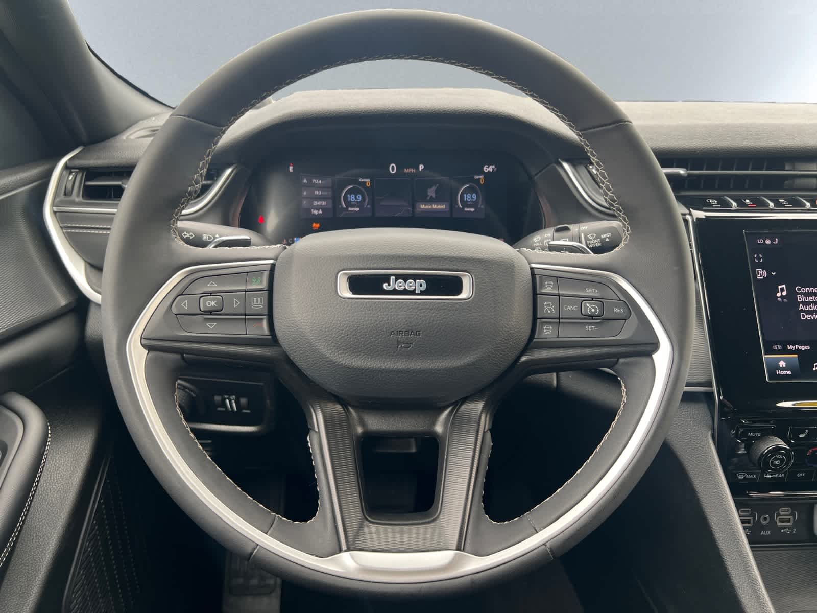 used 2023 Jeep Grand Cherokee car, priced at $31,797