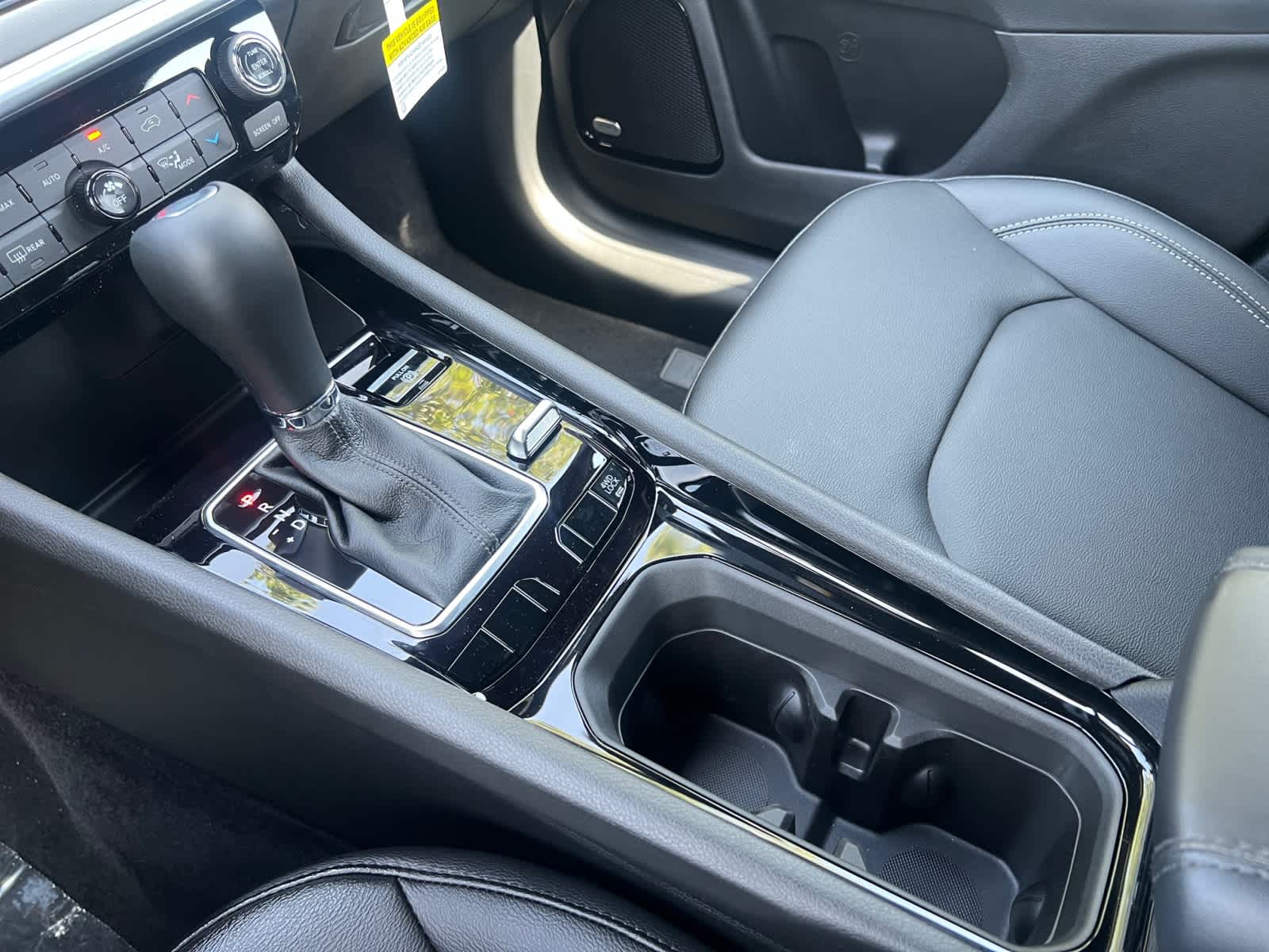 new 2025 Jeep Compass car, priced at $37,260