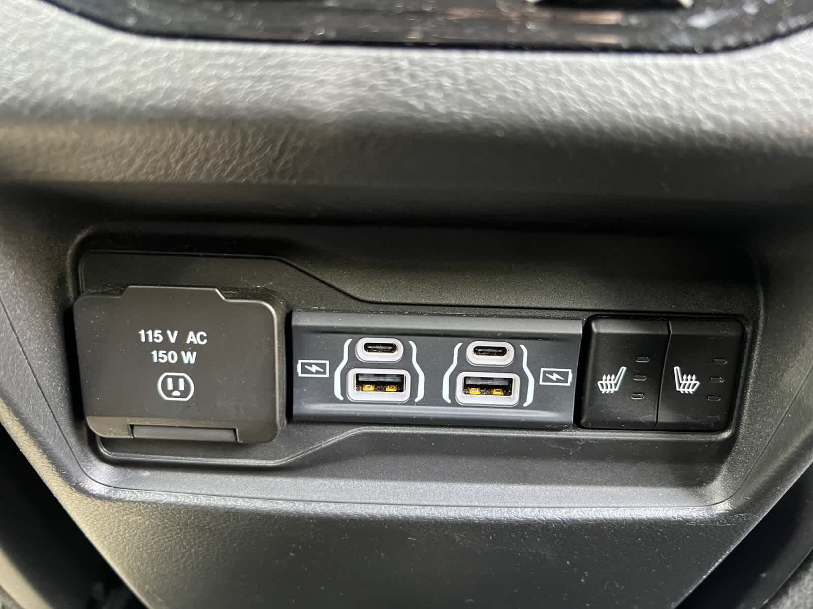 used 2024 Jeep Grand Cherokee car, priced at $37,397