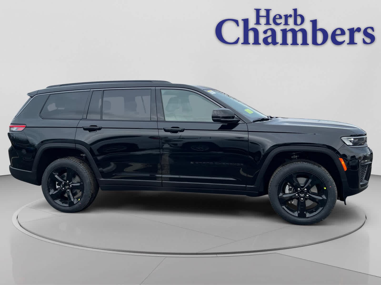 new 2026 Jeep Grand Cherokee car, priced at $52,805