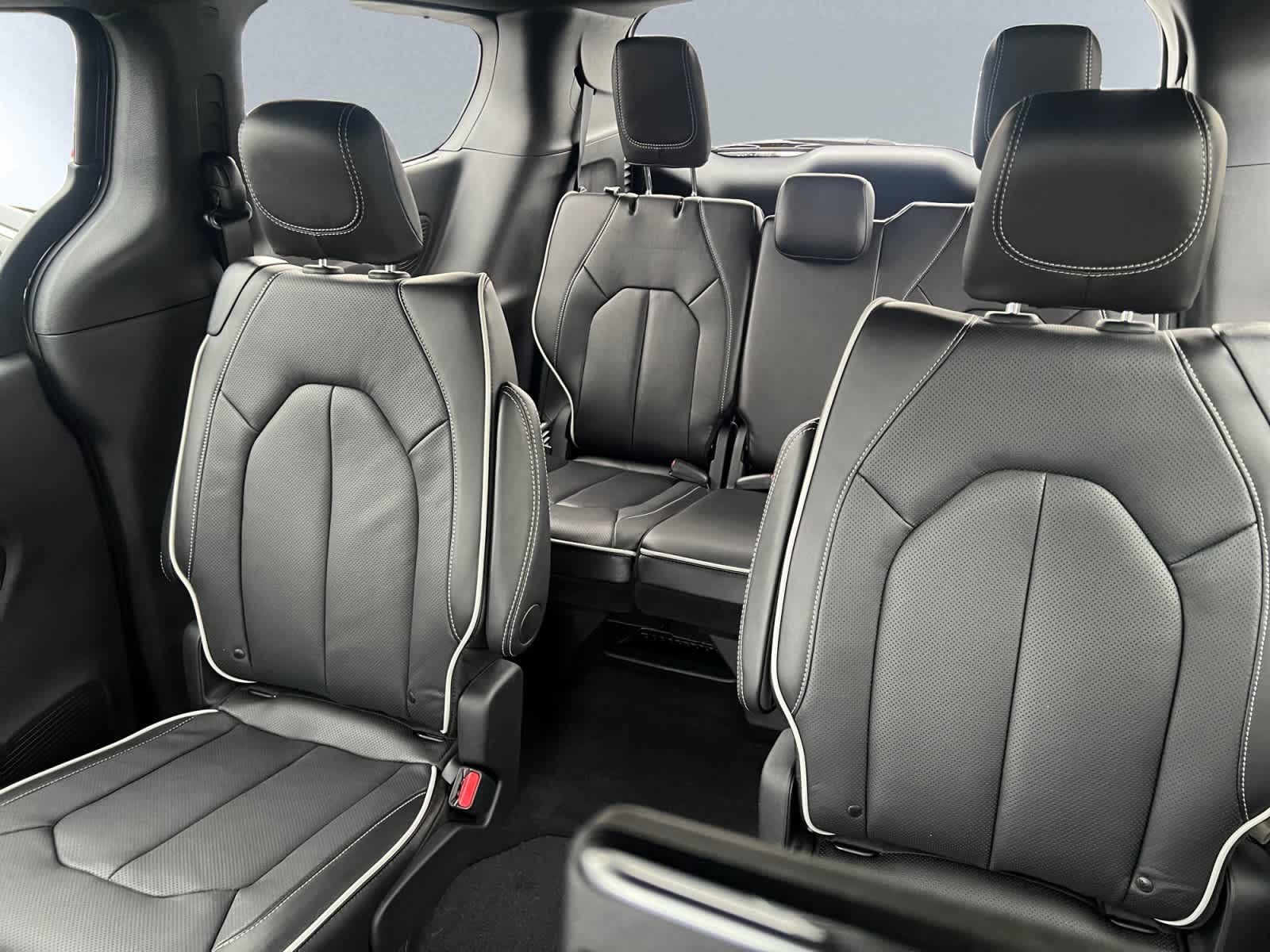 new 2026 Chrysler Pacifica car, priced at $61,285