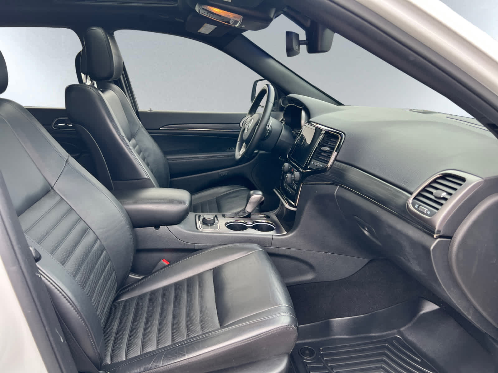 used 2020 Jeep Grand Cherokee car, priced at $25,297