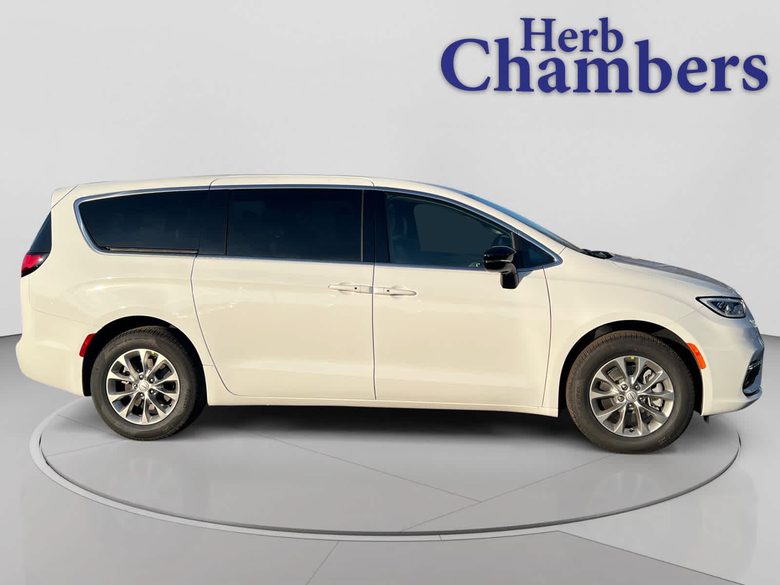 new 2026 Chrysler Pacifica car, priced at $49,625