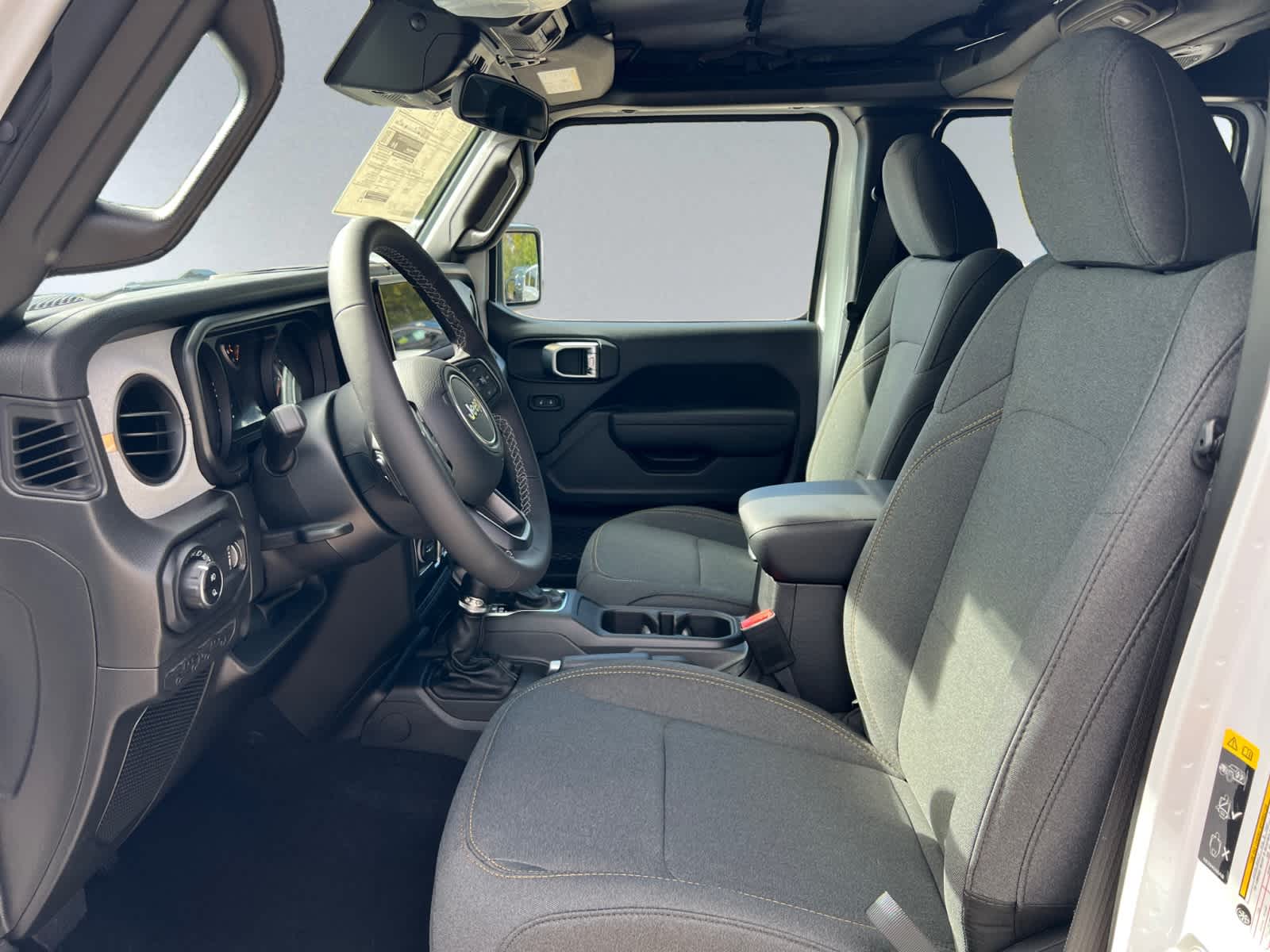 new 2025 Jeep Gladiator car, priced at $45,305