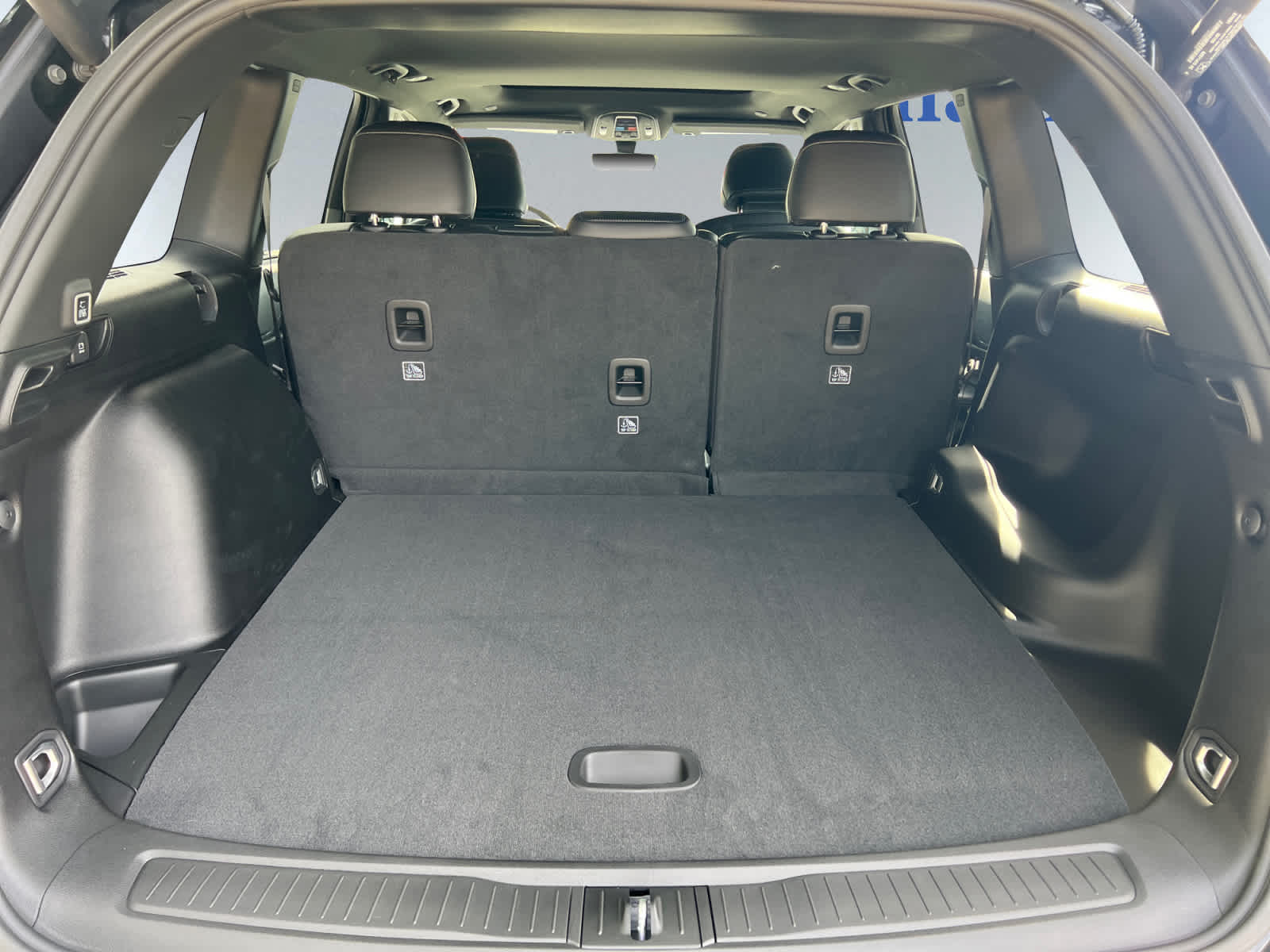 2025 Jeep Grand Cherokee Altitude photo 2