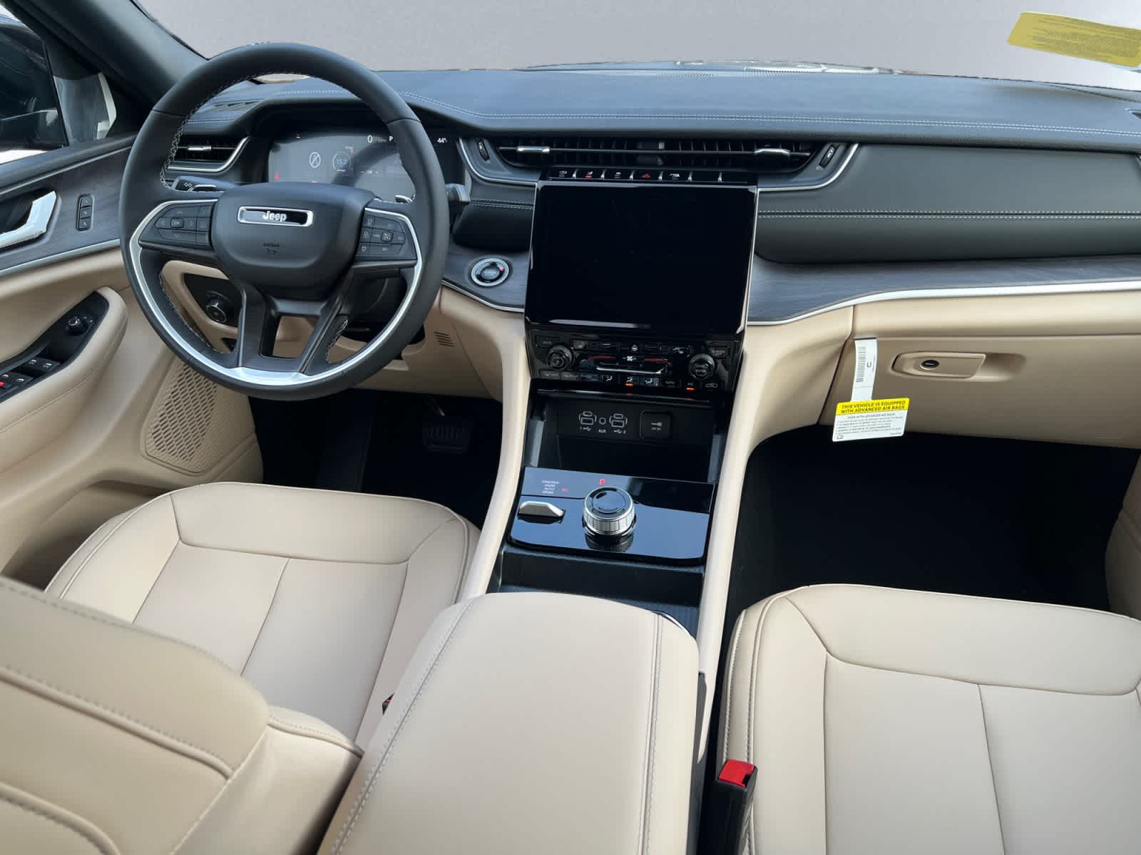 new 2025 Jeep Grand Cherokee car, priced at $47,405