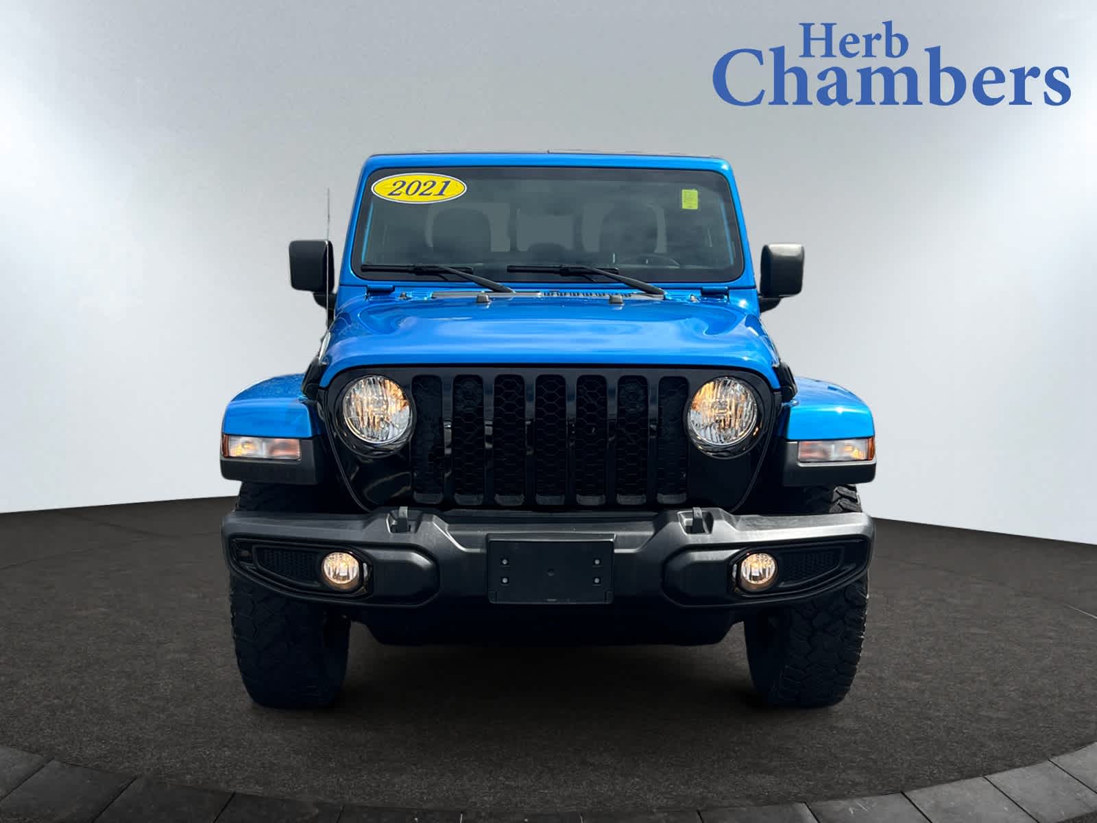 2021 Jeep Gladiator Willys photo 2