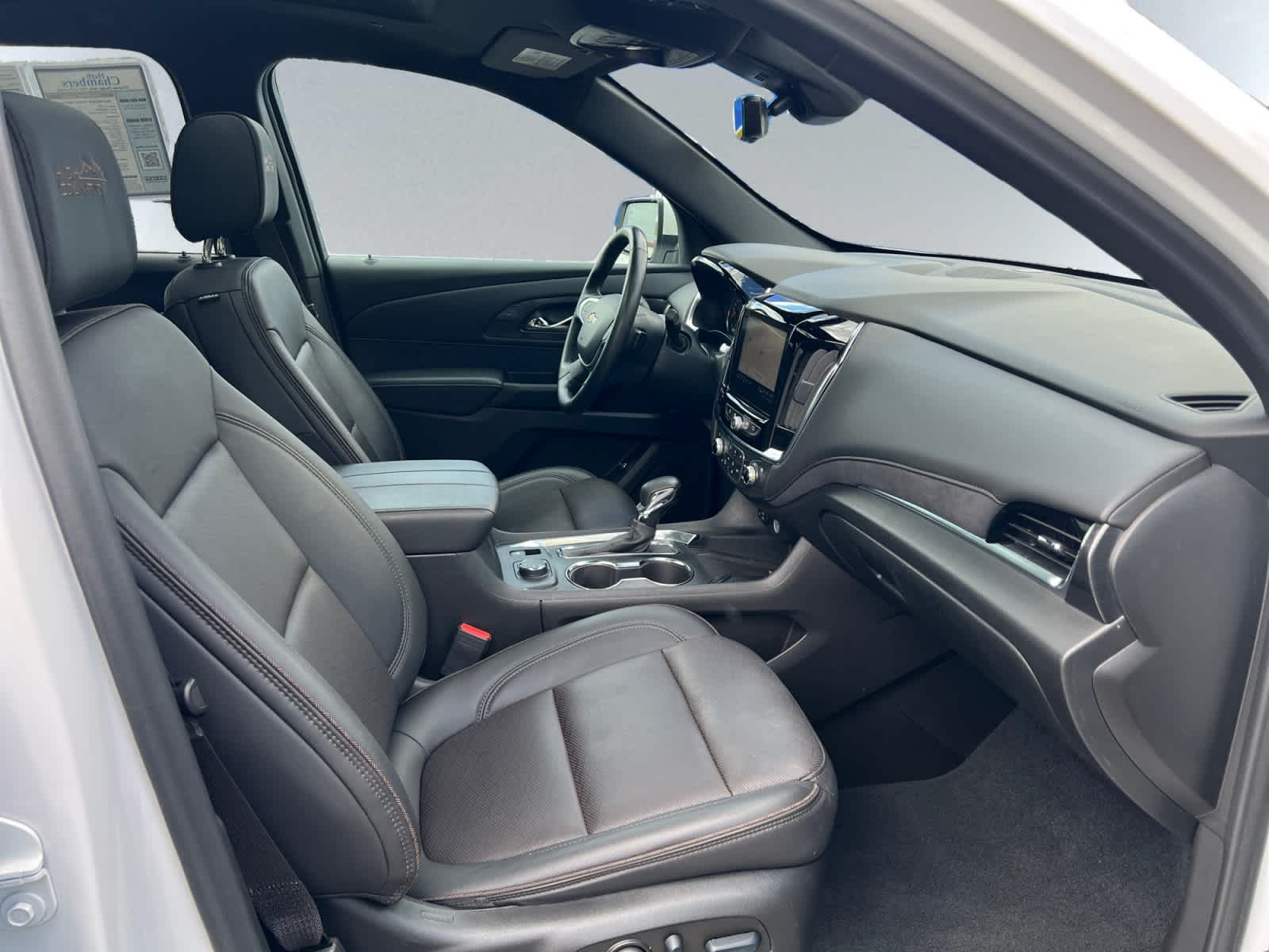 used 2023 Chevrolet Traverse car, priced at $38,497