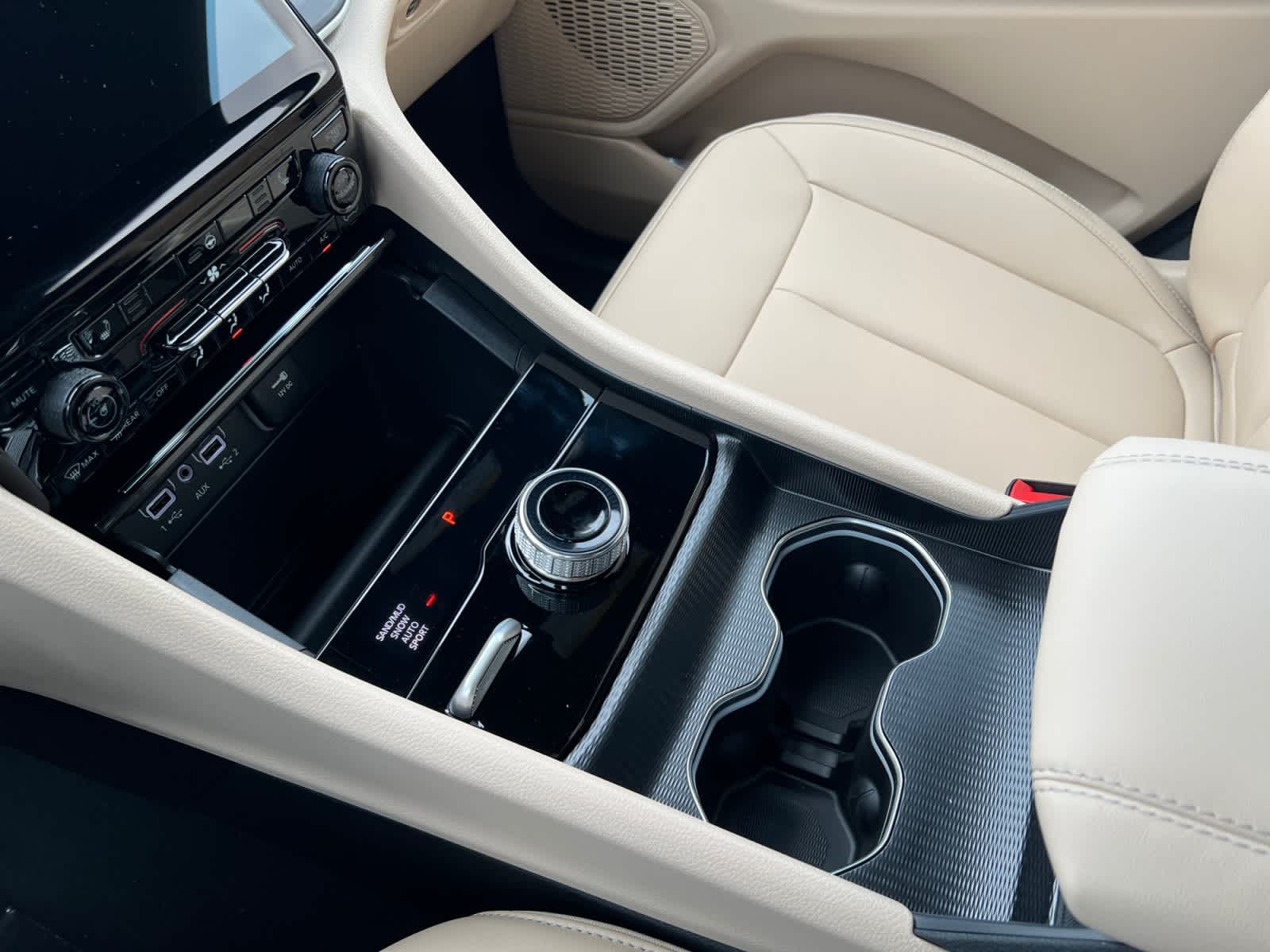 new 2025 Jeep Grand Cherokee car, priced at $47,410