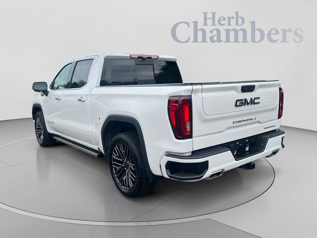 Used 2022 GMC Sierra 1500 Denali Ultimate 4WD Crew Cab 147 Truck