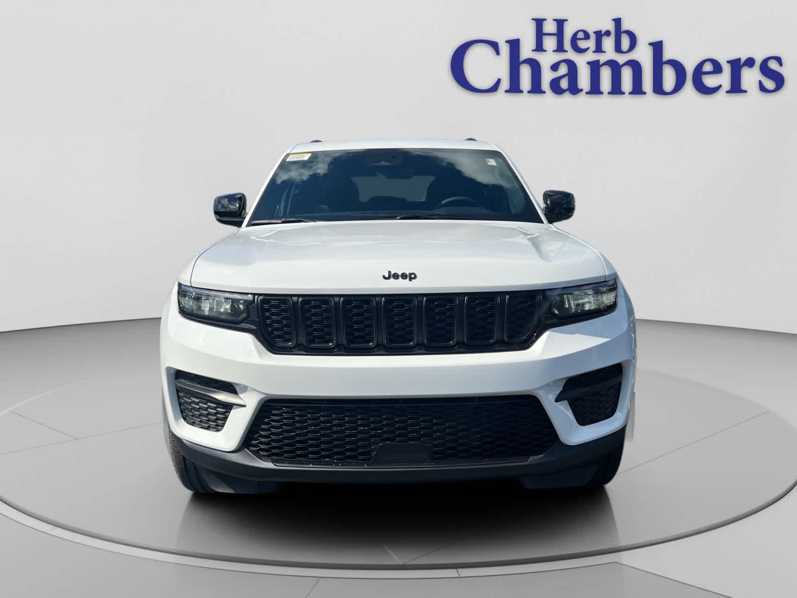 new 2025 Jeep Grand Cherokee car, priced at $45,175