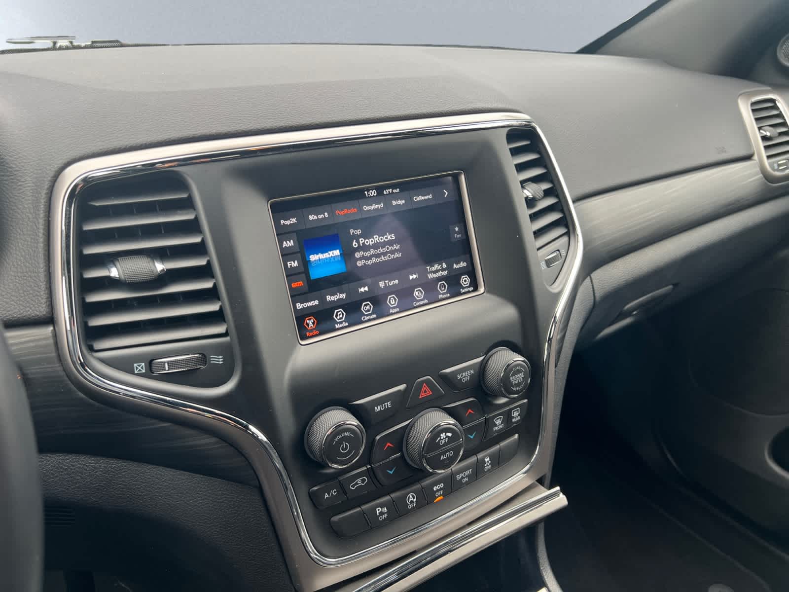 used 2021 Jeep Grand Cherokee car, priced at $18,997