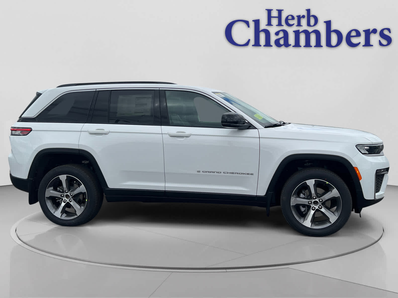new 2026 Jeep Grand Cherokee car, priced at $49,155