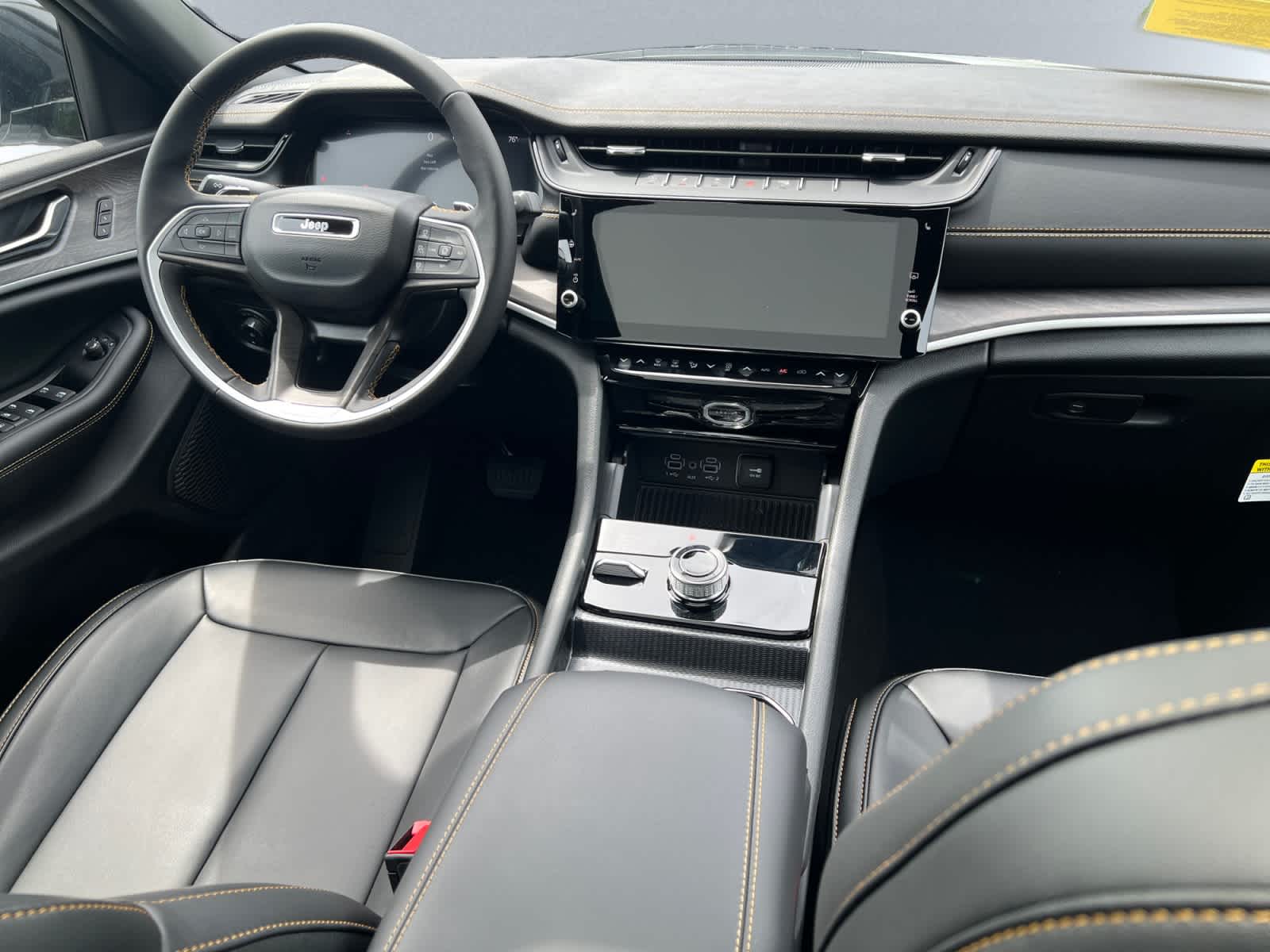 new 2026 Jeep Grand Cherokee car, priced at $51,685