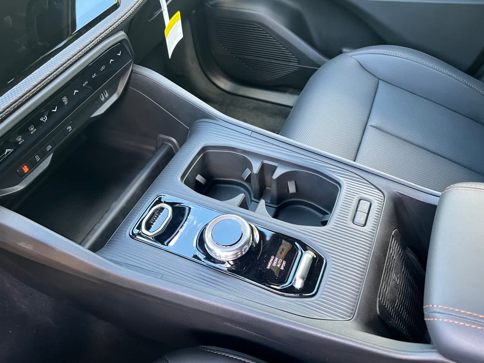 new 2026 Jeep Cherokee car, priced at $44,410