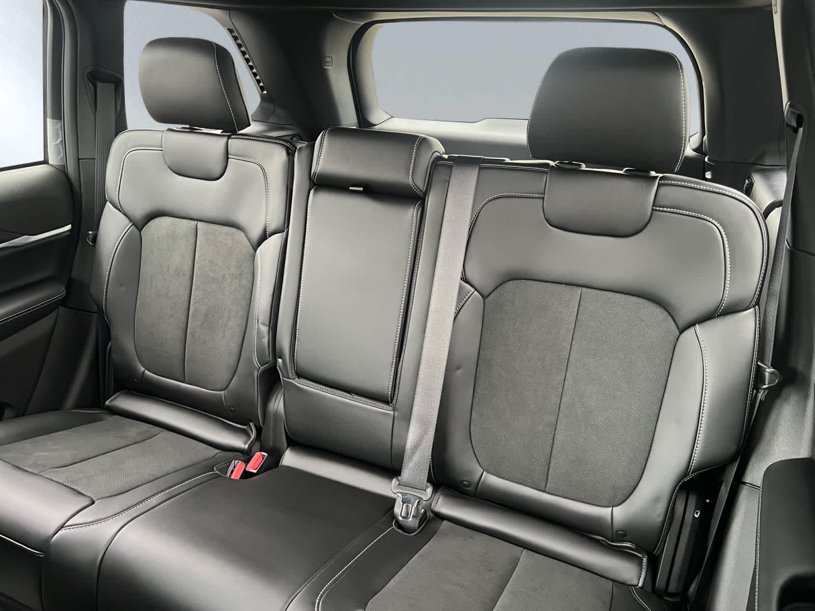 new 2026 Jeep Grand Cherokee car, priced at $48,155