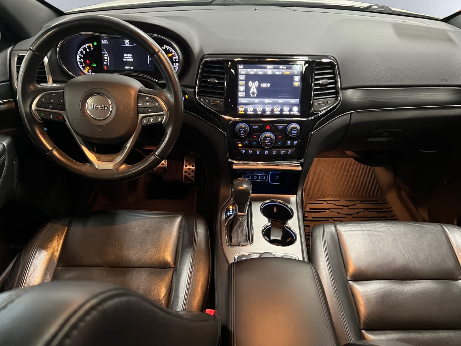 used 2020 Jeep Grand Cherokee car, priced at $24,197