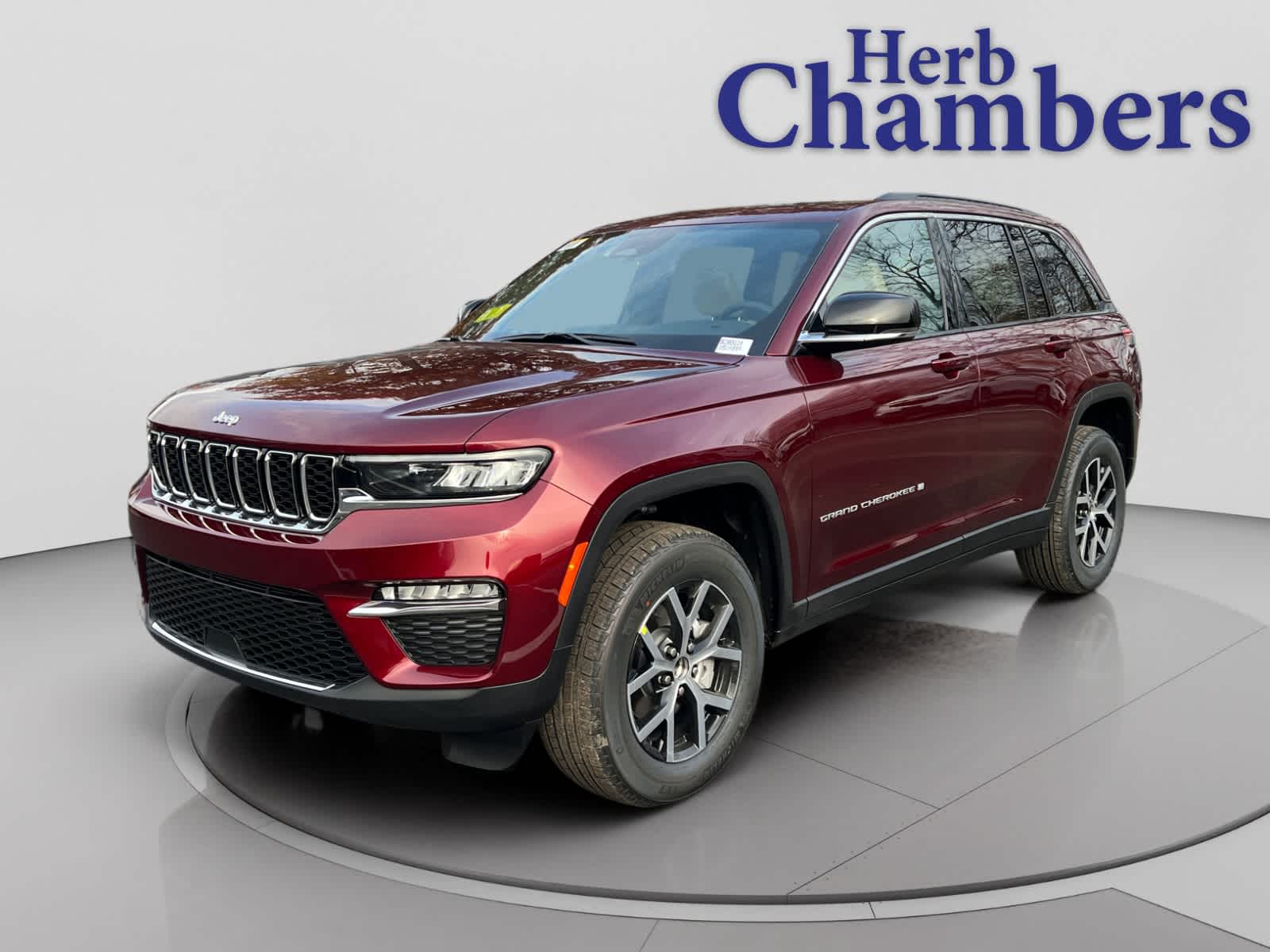 new 2025 Jeep Grand Cherokee car, priced at $47,405