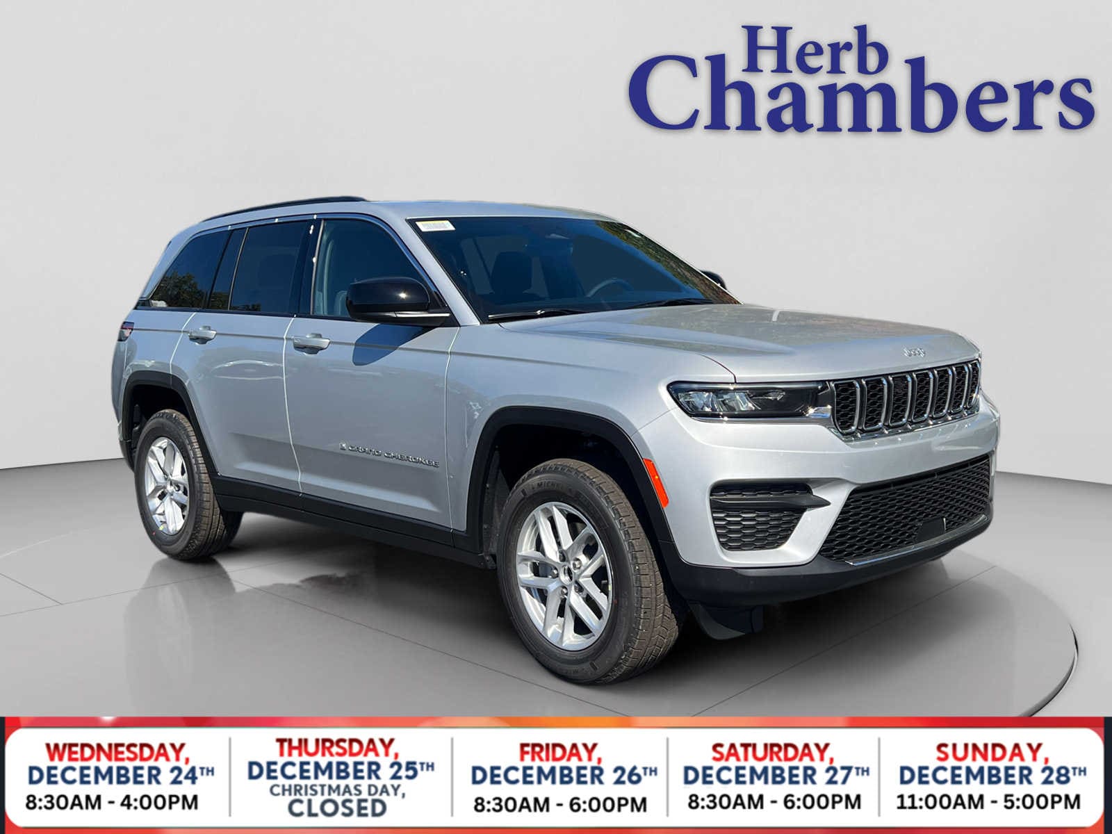 new 2025 Jeep Grand Cherokee car, priced at $38,775