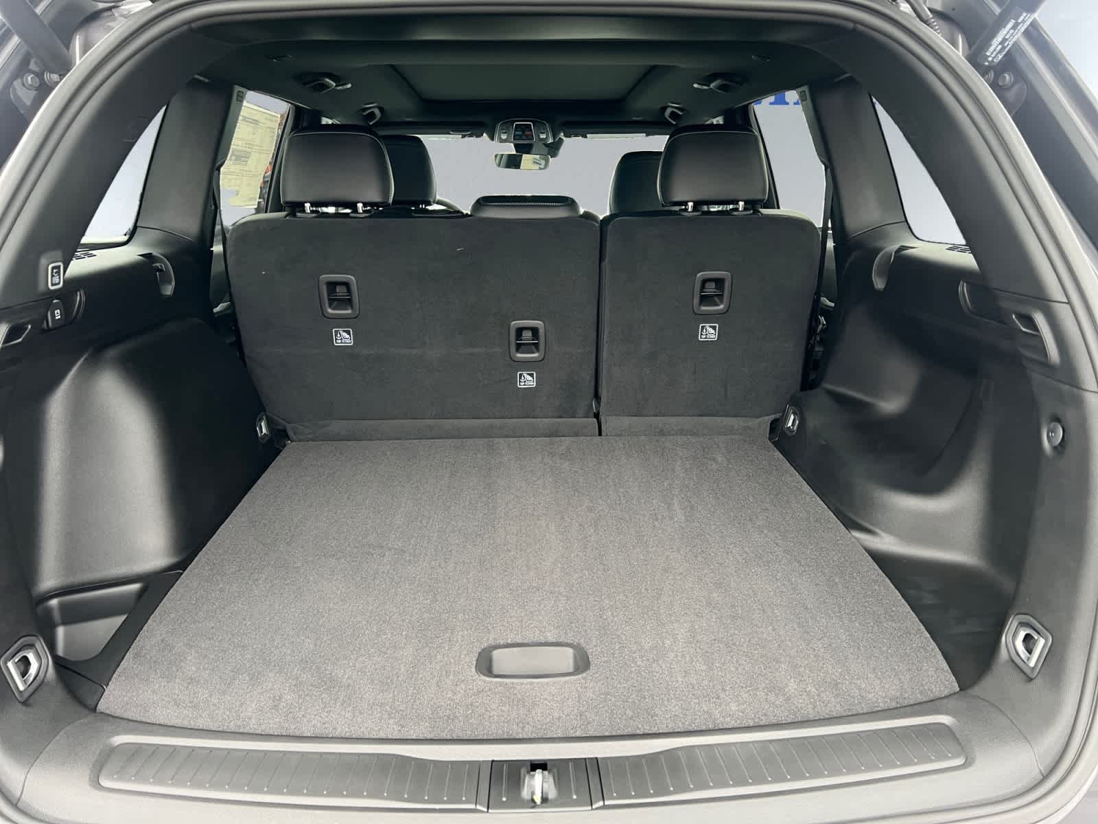 new 2025 Jeep Grand Cherokee car, priced at $47,405