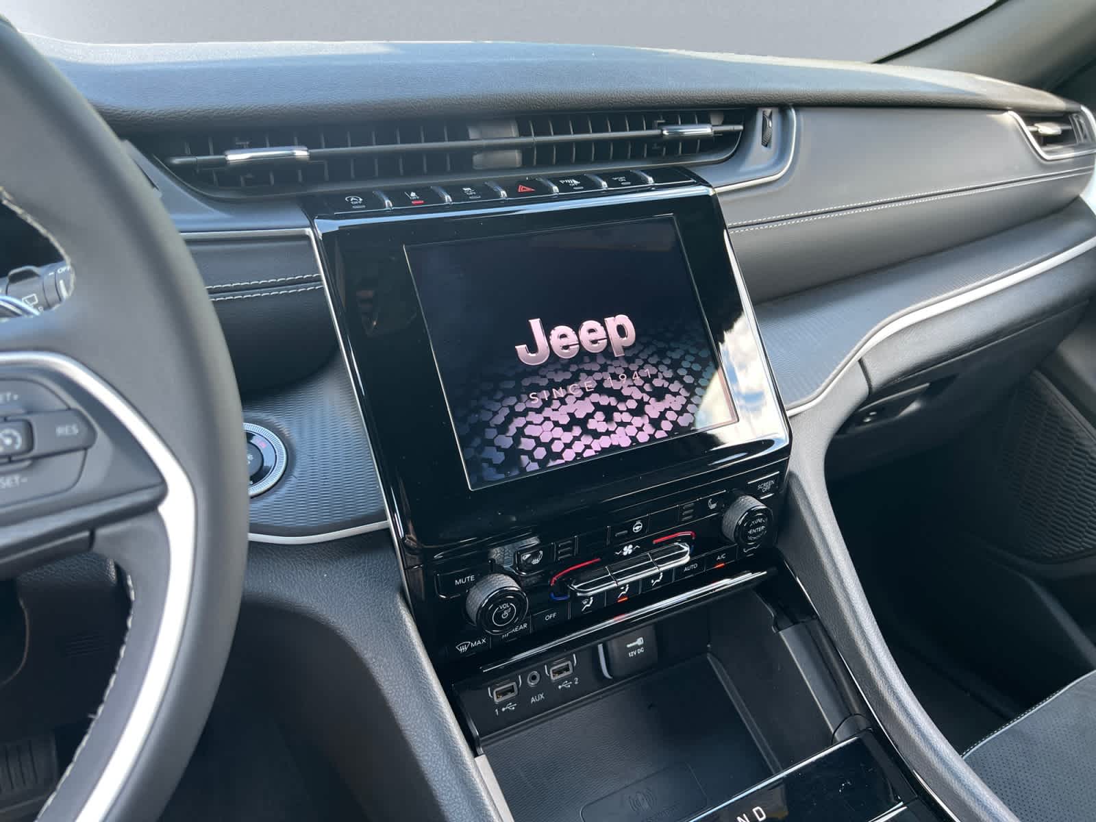 used 2023 Jeep Grand Cherokee car, priced at $34,297