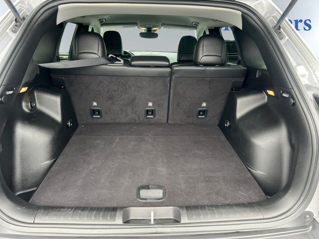 Used 2021 Jeep Cherokee Altitude SUV