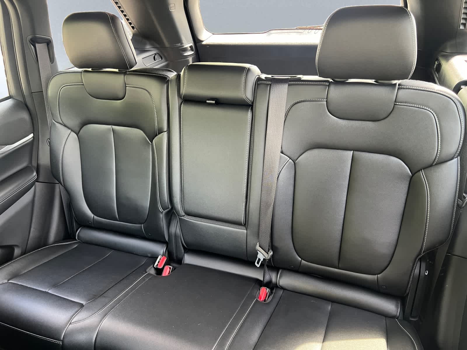 used 2024 Jeep Grand Cherokee car, priced at $37,397