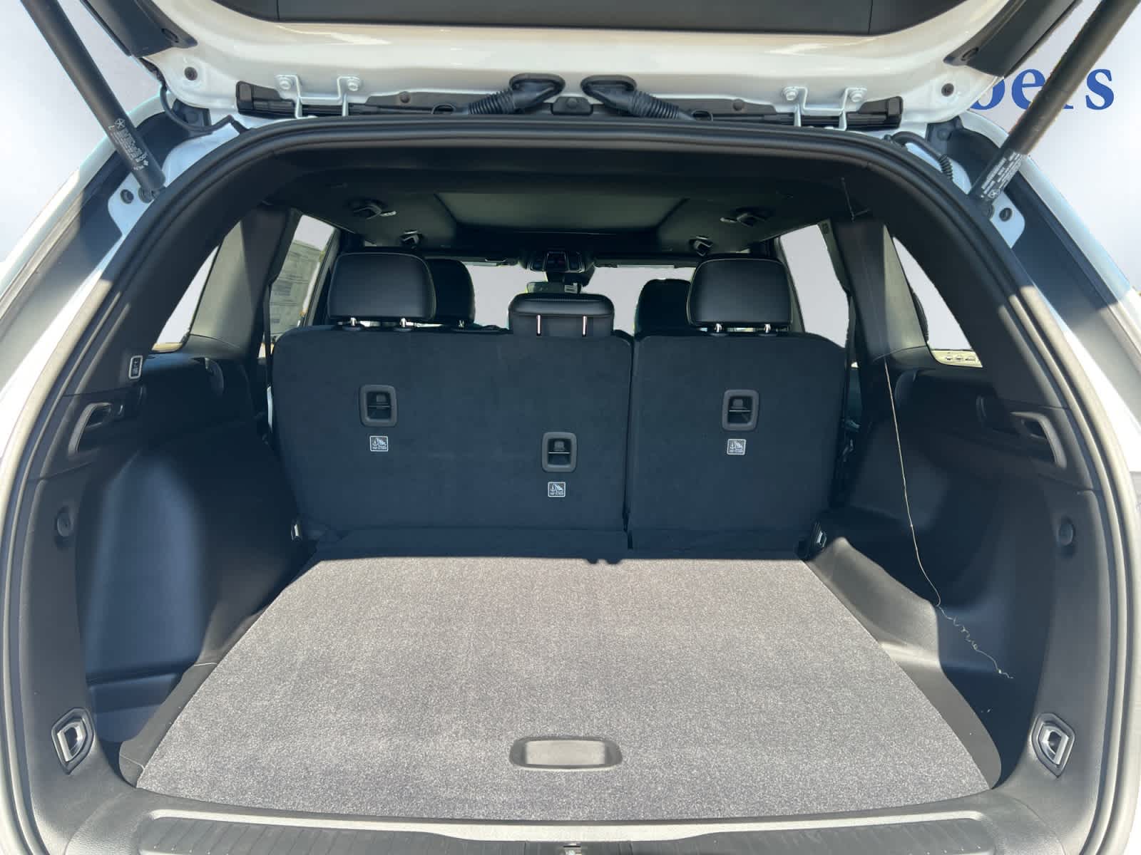 new 2025 Jeep Grand Cherokee car, priced at $47,810