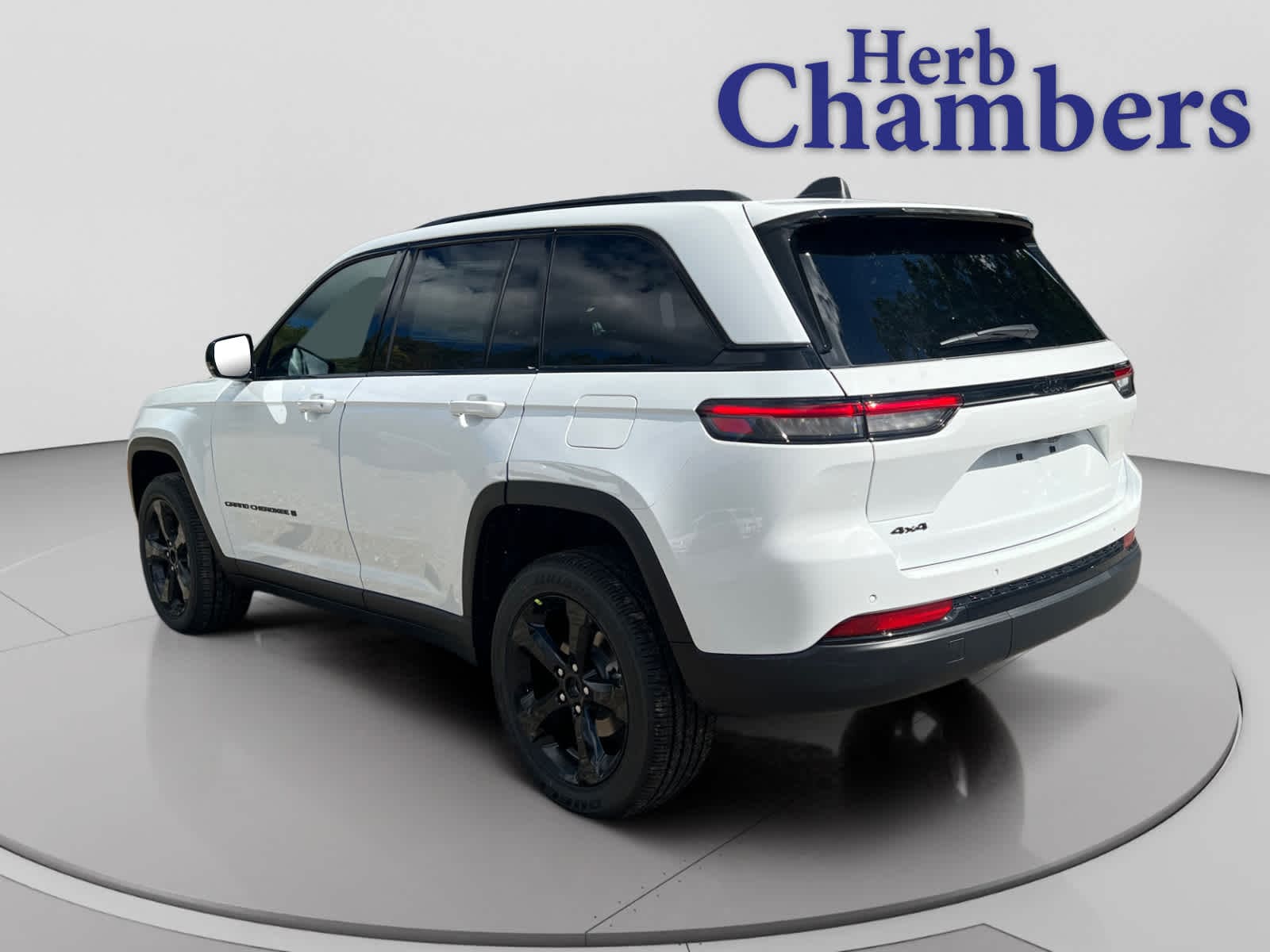 new 2025 Jeep Grand Cherokee car, priced at $44,180